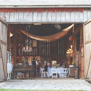 http://guide.rusticweddingchic.com/wp-content/uploads/2013/03/461-wpcf_300x300.jpg http://guide.rusticweddingchic.com/wp-content/uploads/2013/03/461-wpcf_300x300.jpg