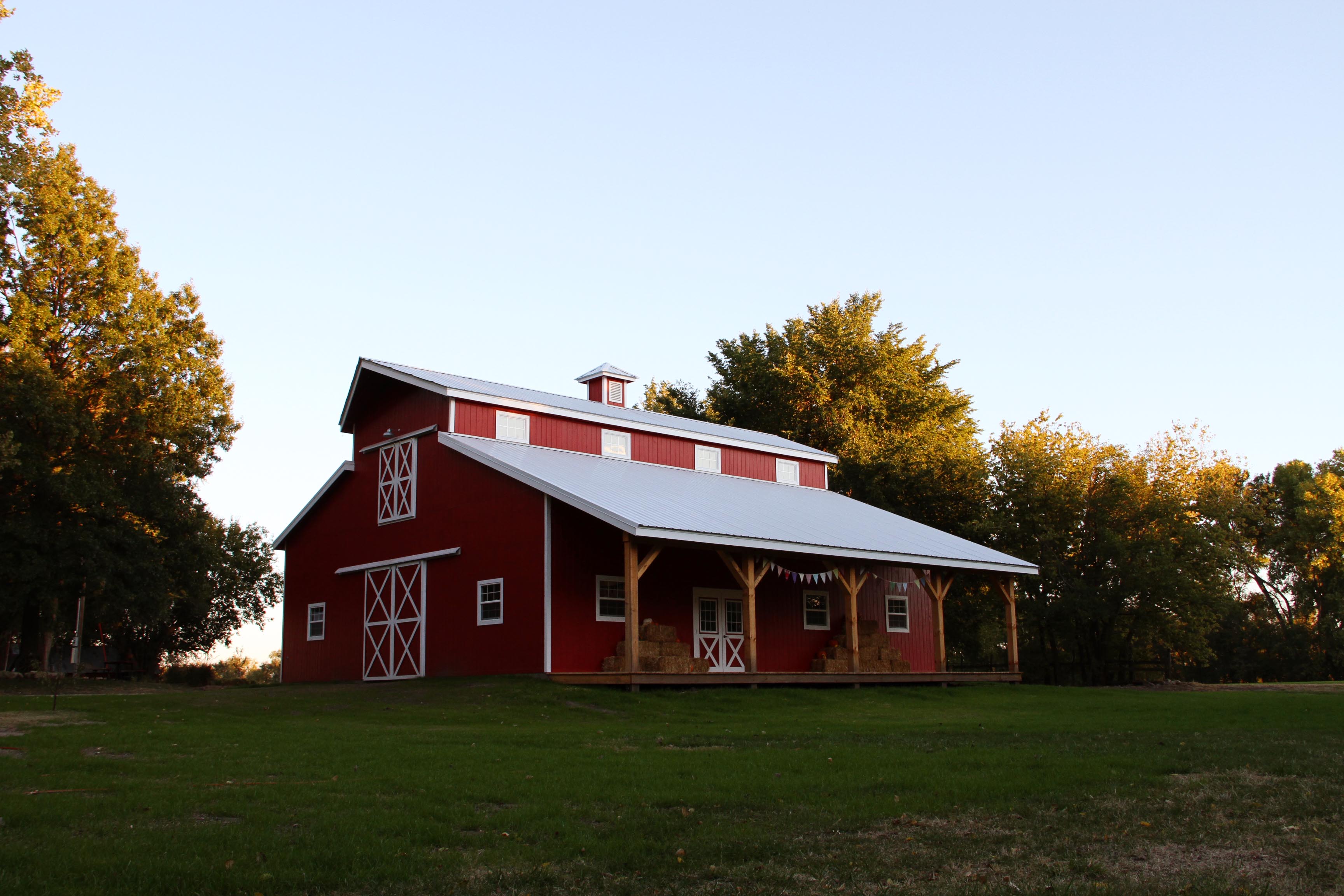 Emma Creek Barn - Hesston KS - Rustic Wedding Guide